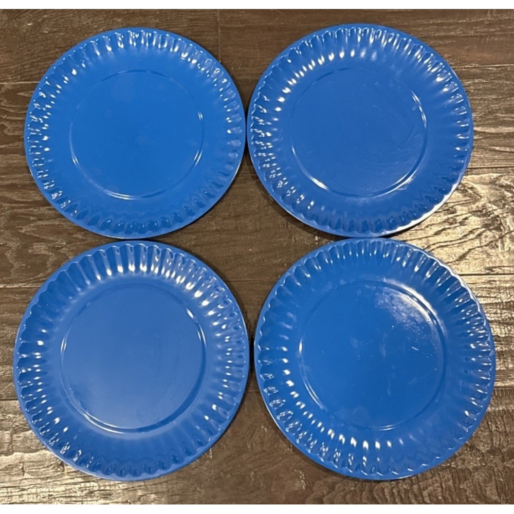 HD Designs Outdoors Melamine‎ Dinner Plates 10" Blue Ruffled Edge 4 Camping